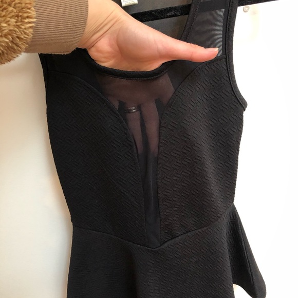 Black evening cleavage top - Picture 2 of 4